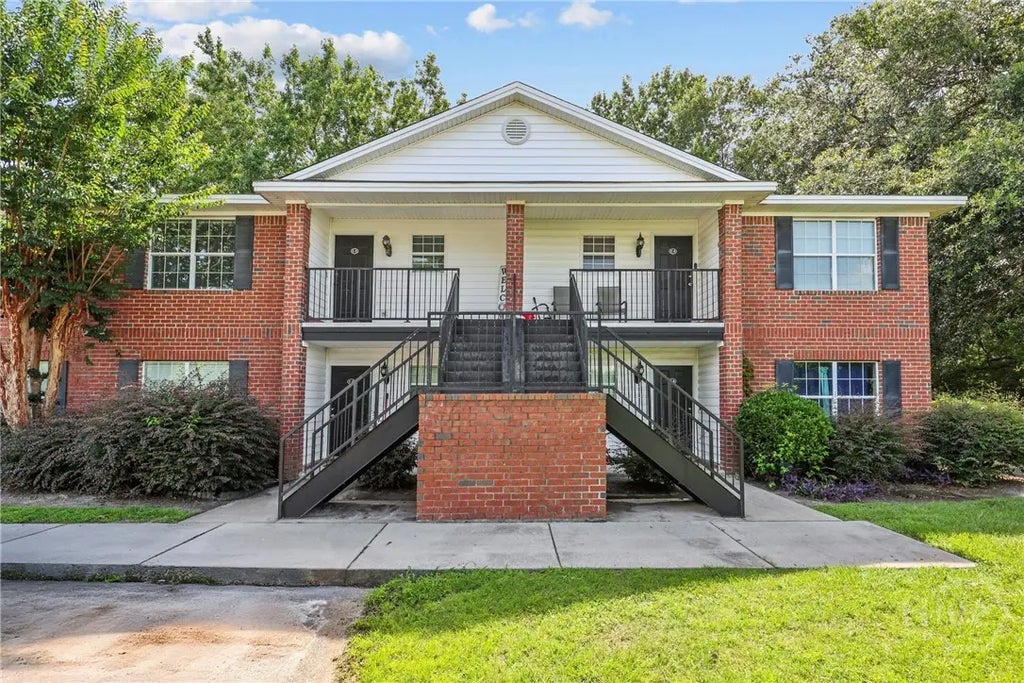 76 Al Henderson Boulevard C-3, 