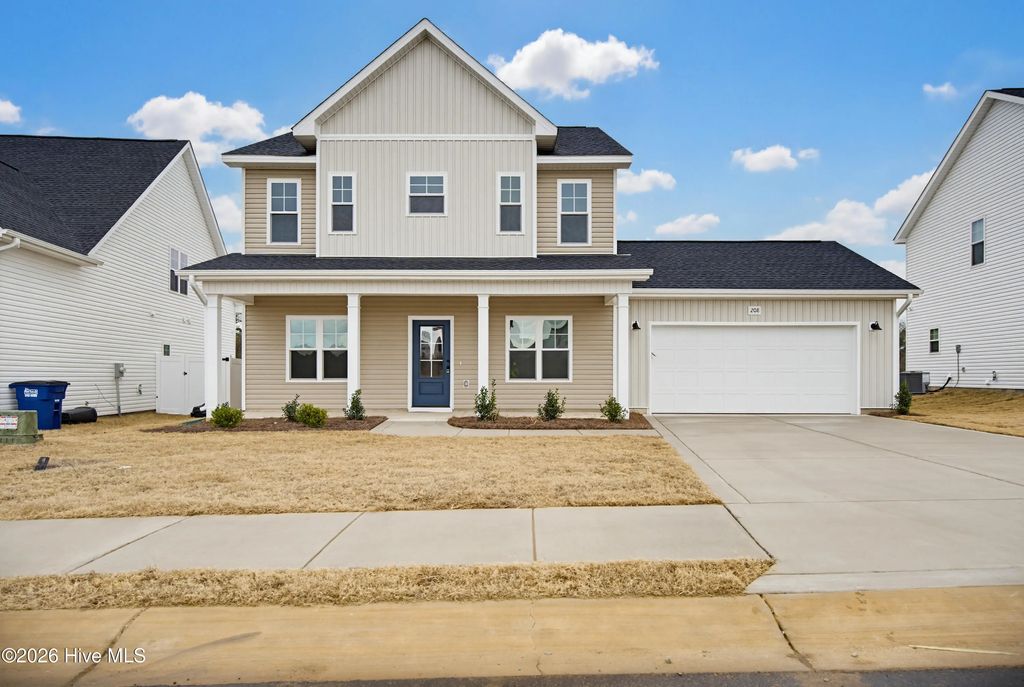 208 Peeler Circle, Raeford