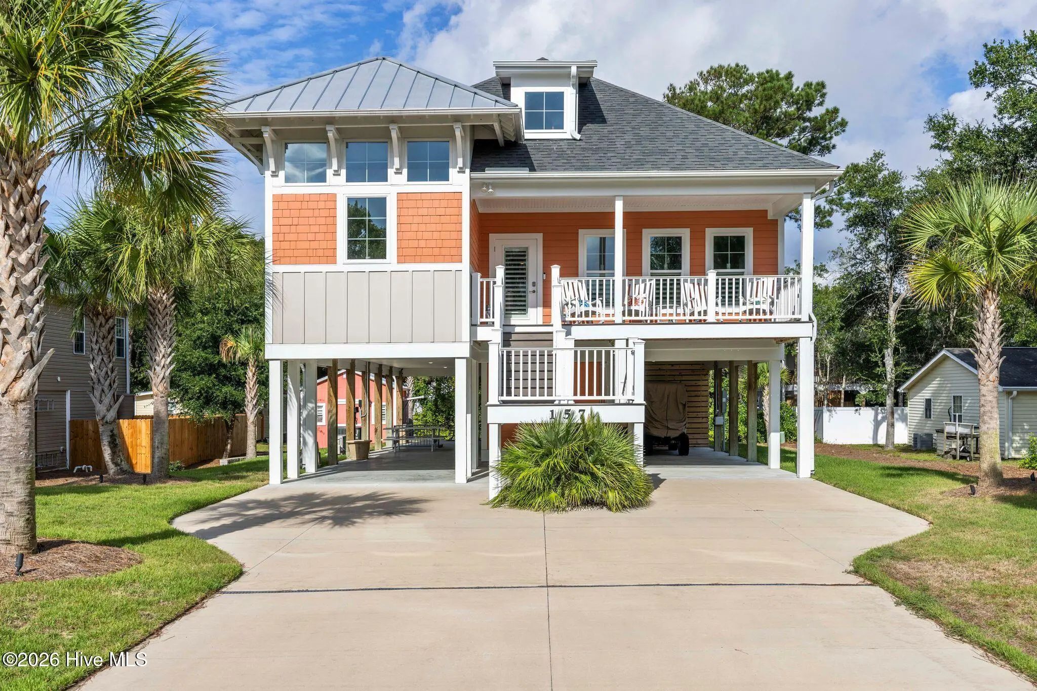 157 Ne 4th Street, Oak Island