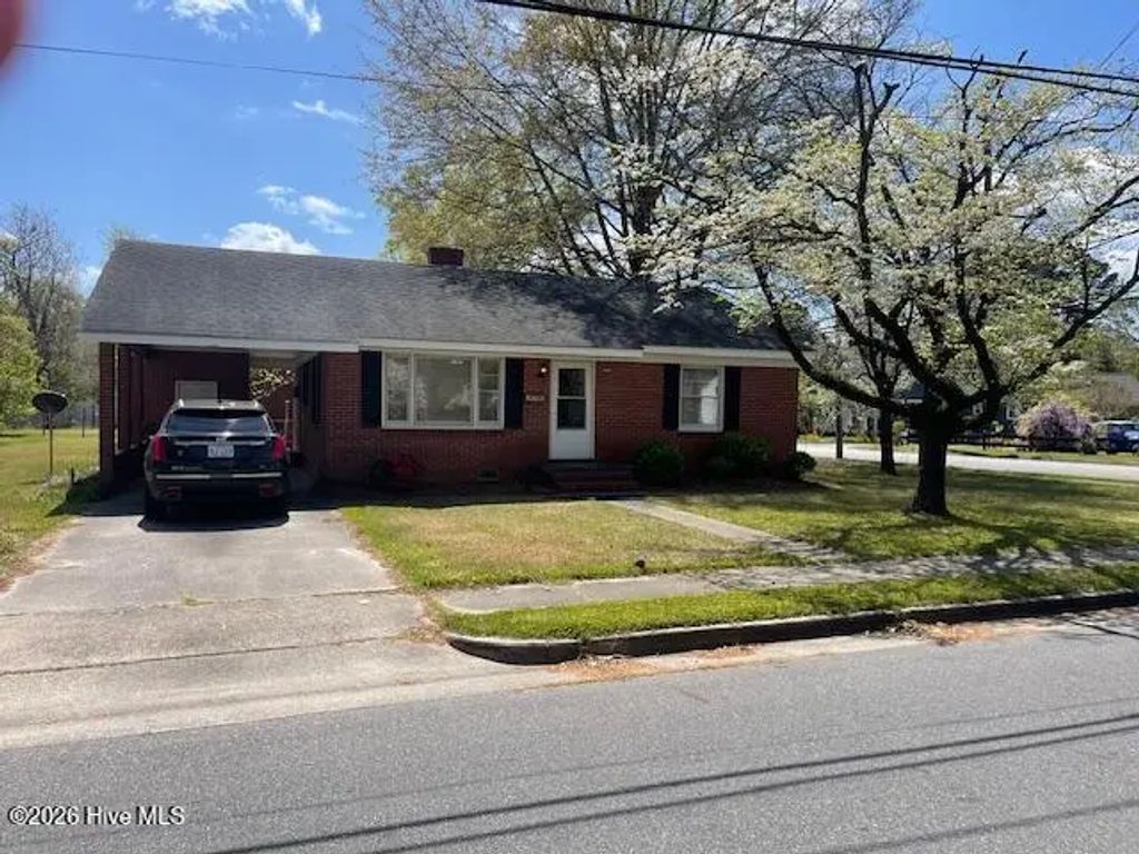 406 W Daniels Street, Kinston