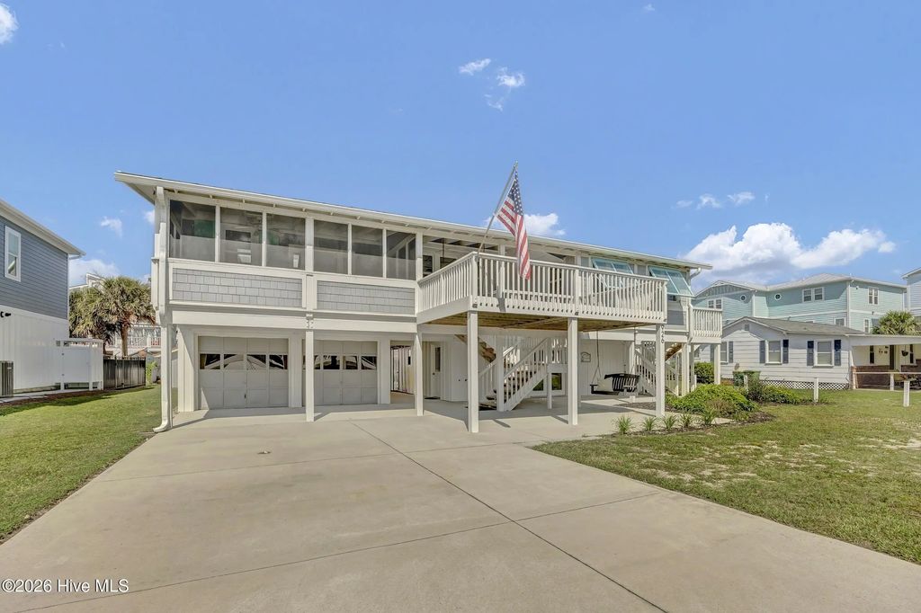 926 Fort Fisher Boulevard S, Kure Beach