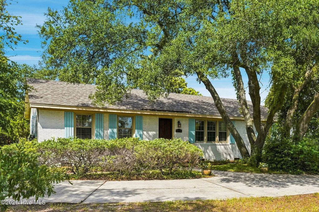 814 Cape Fear Boulevard, Carolina Beach