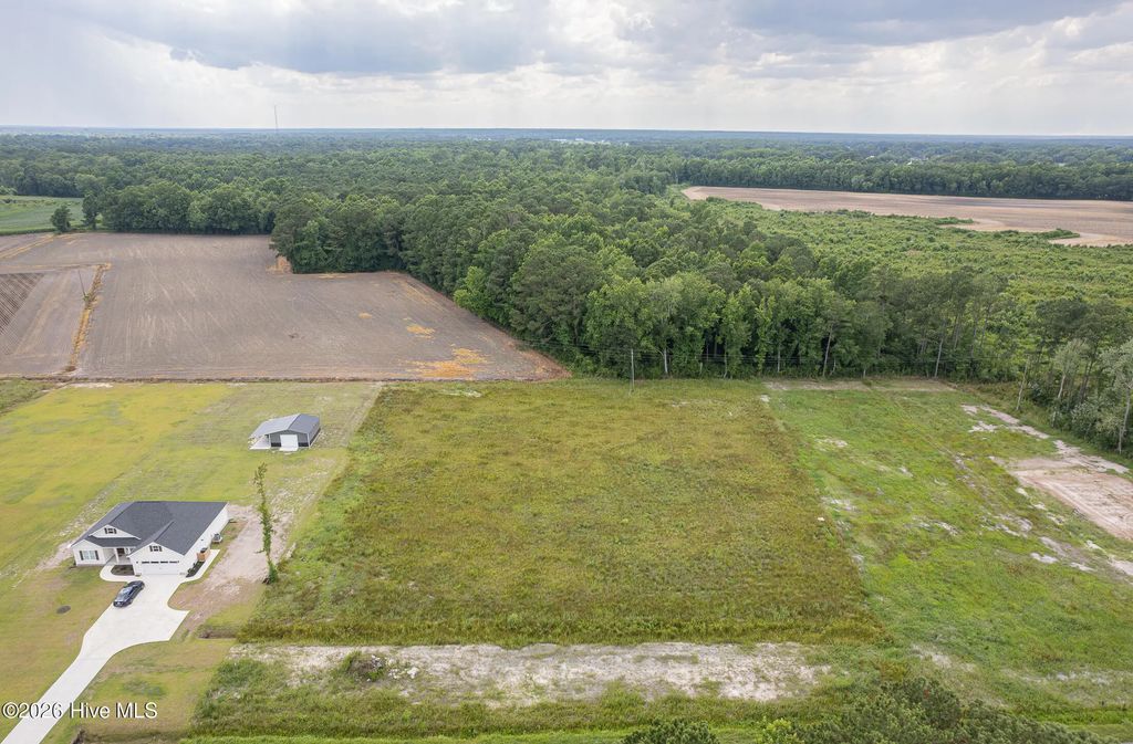 2246 S Nc 41 & 111 Highway, Beulaville