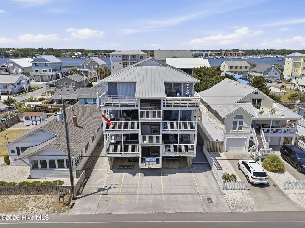 1305 Carolina Beach Avenue N Apt 1a, Carolina Beach