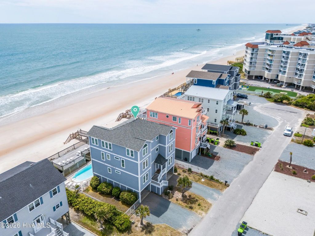 37 Porpoise Place, North Topsail Beach