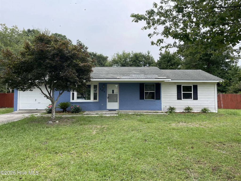 101 Palmetta Drive, Newport