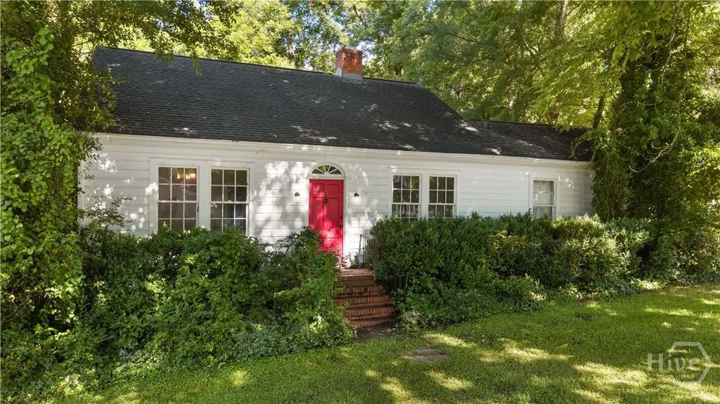 407 S Main St, Greensboro