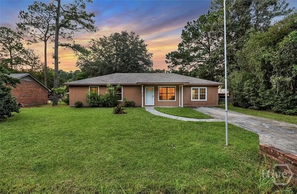310 York Lane, Hinesville