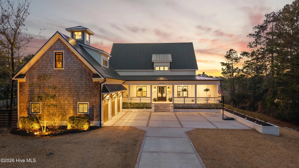 806 Johns Orchard Lane, Wilmington