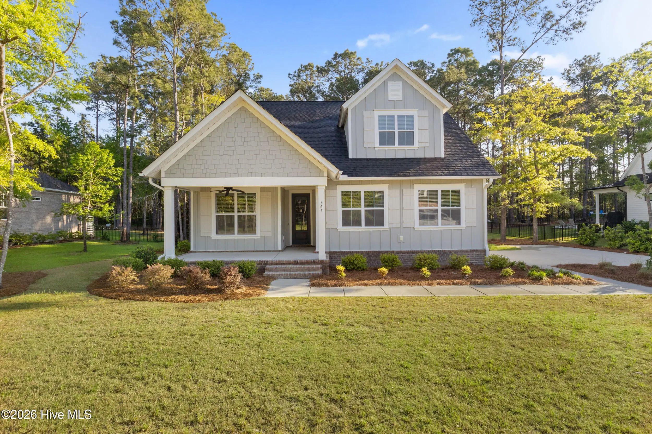 564 Hearthside Drive Se, Bolivia