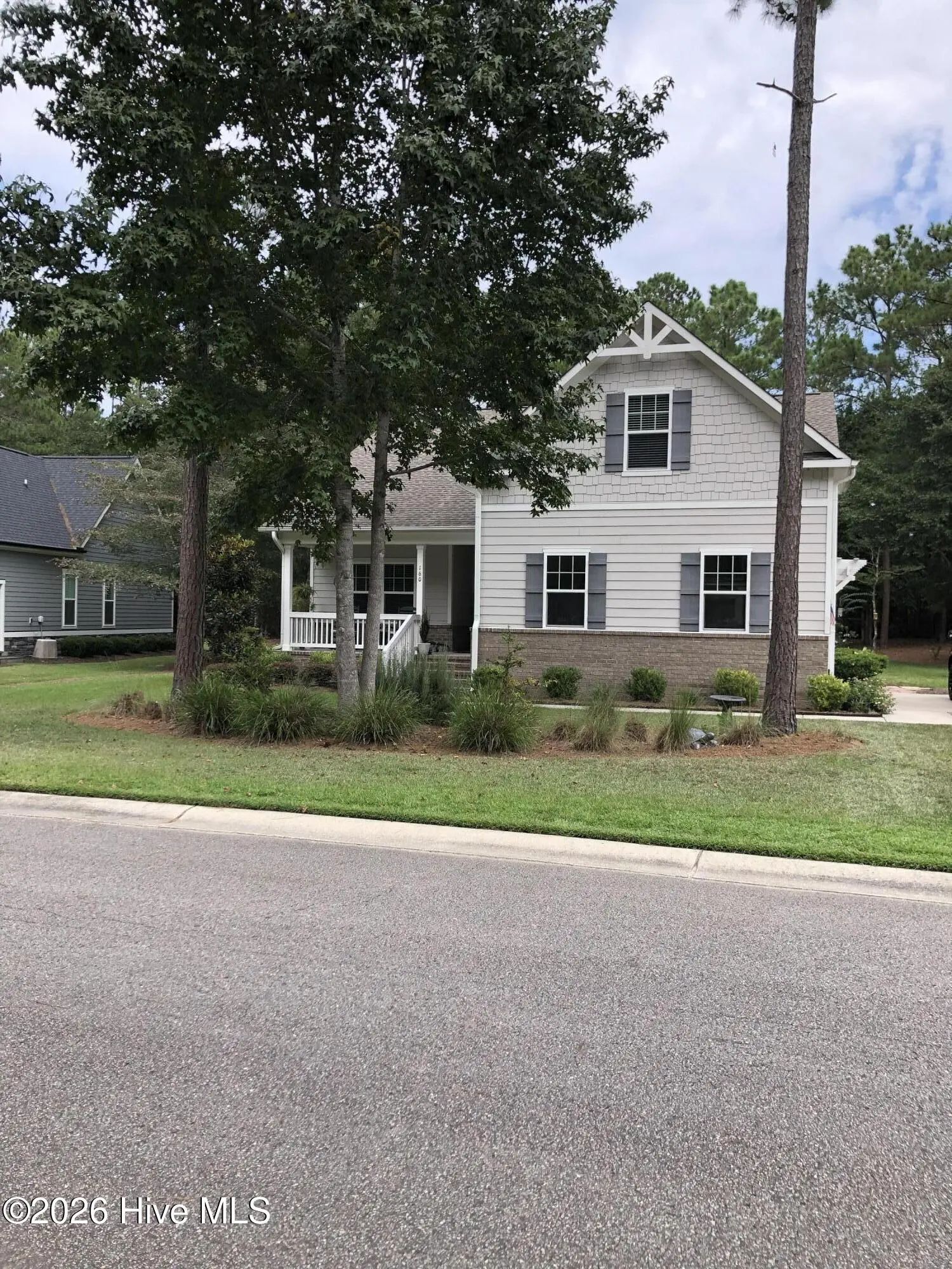 160 Lockhaven Drive Se, Bolivia
