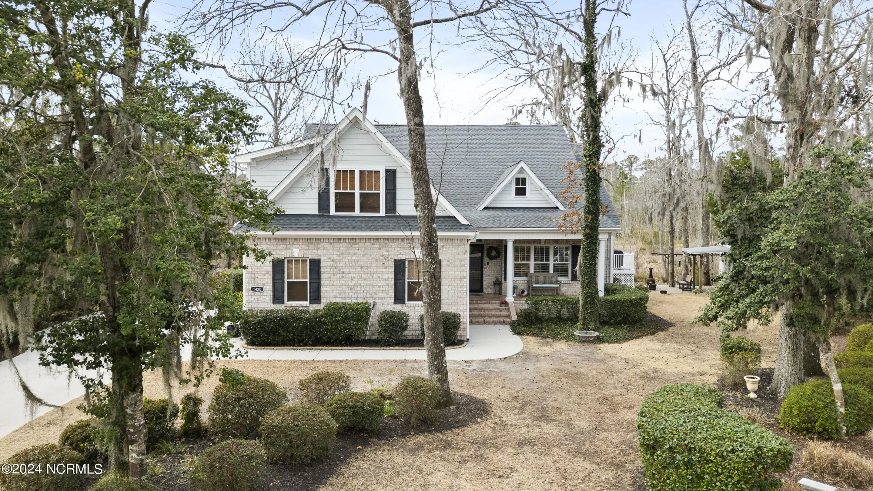 1420 Whisperwood Court Se, Bolivia