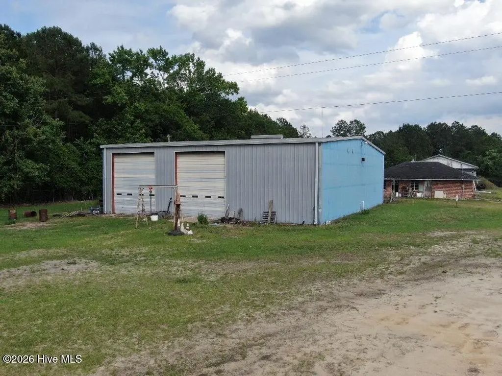 1434 Nc 53 Highway W, Elizabethtown