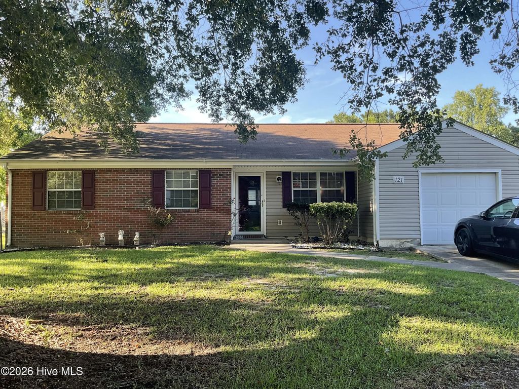121 Loblolly Court, Jacksonville