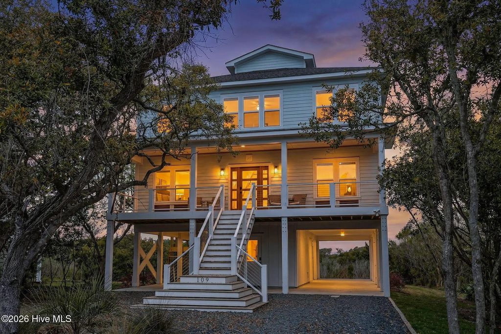109 Old Village Lane, North Topsail Beach