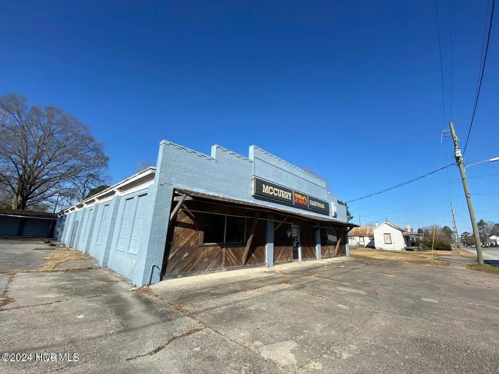 4392 Lee Street, Ayden