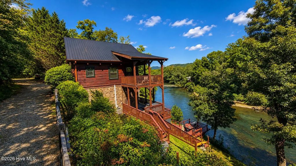 65 Running Waters Trail, Murphy