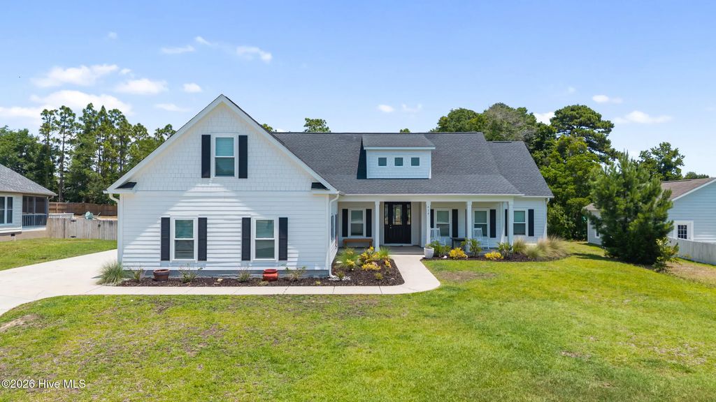 824 The Cape Boulevard, Wilmington