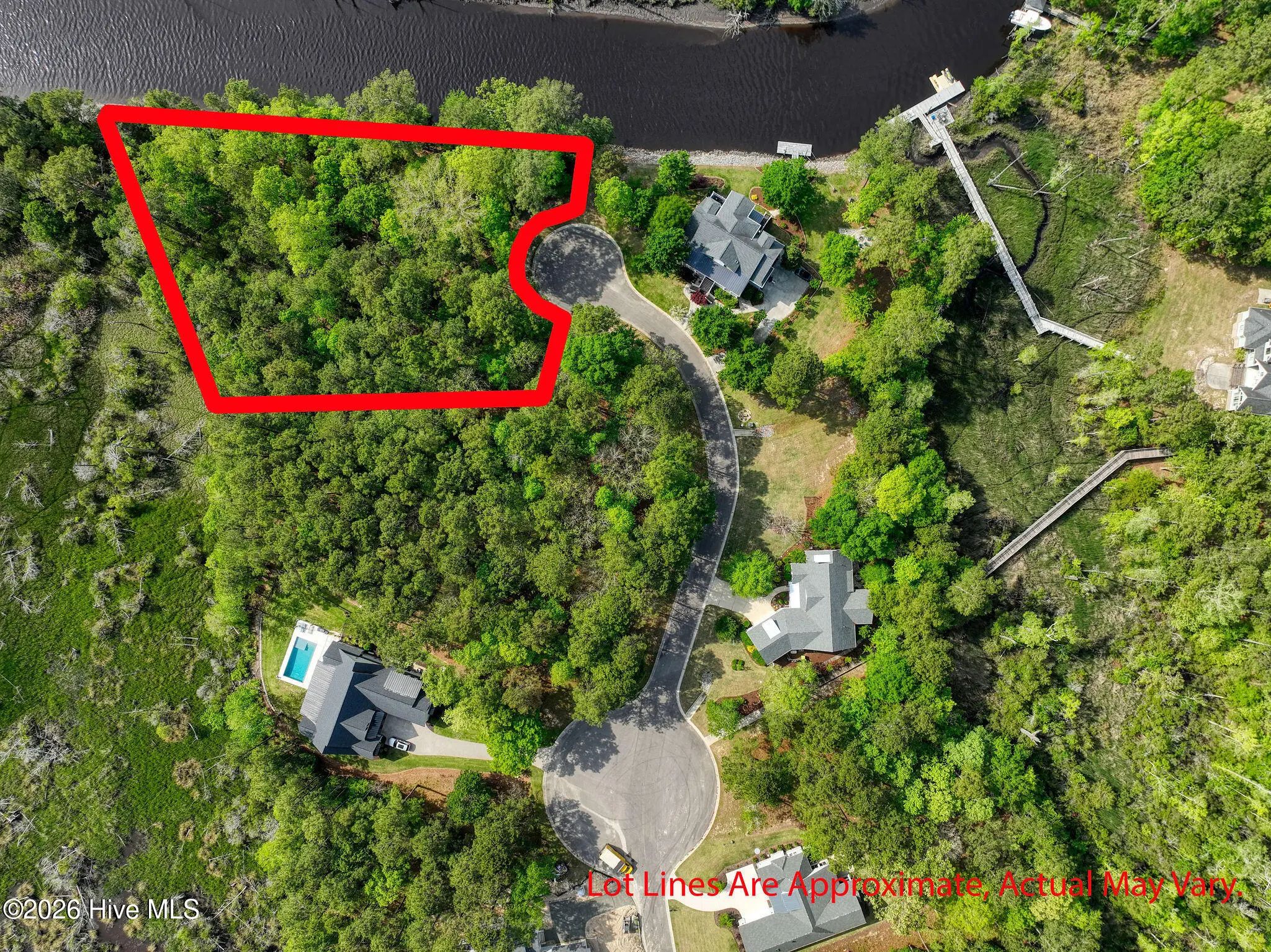 704 Cedarhurst Drive Se, Bolivia