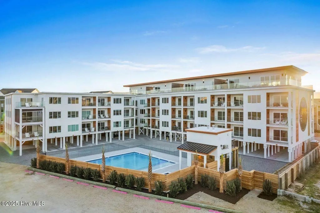 1800 Canal Drive 111, Carolina Beach