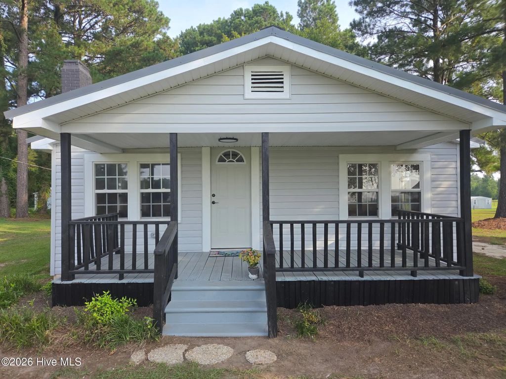 1106 S Dobson Chapel Road S, Magnolia