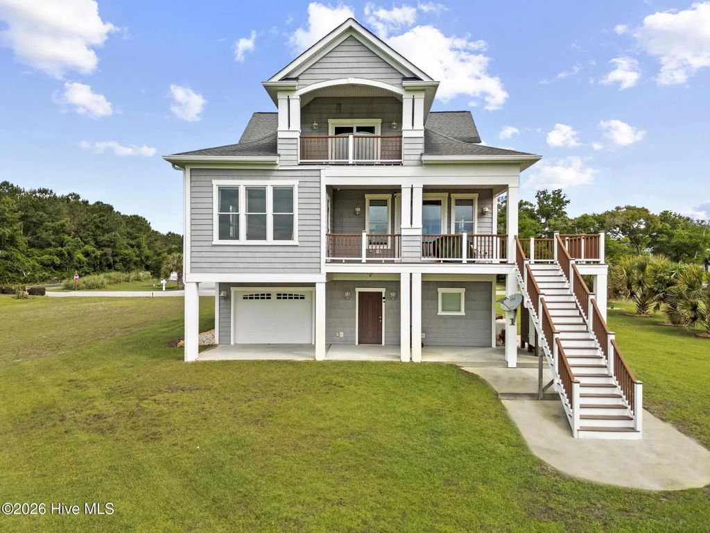 102 Brandon Avenue 11, Hubert