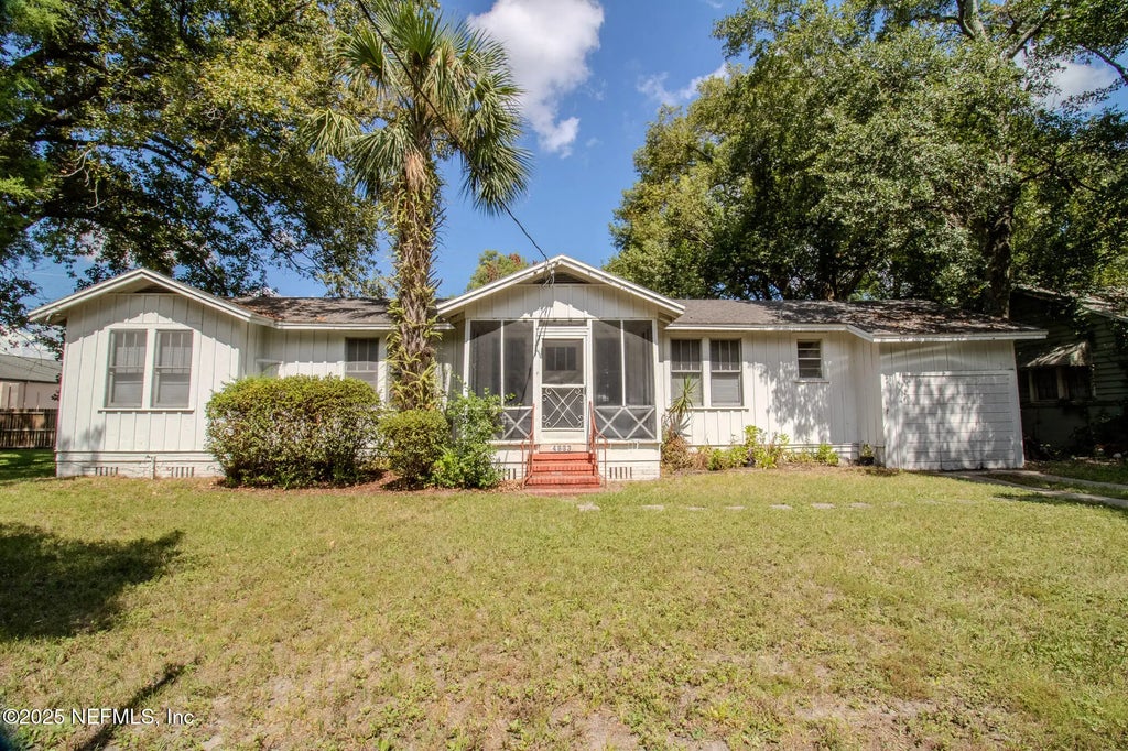 4833 Royal Avenue, Jacksonville
