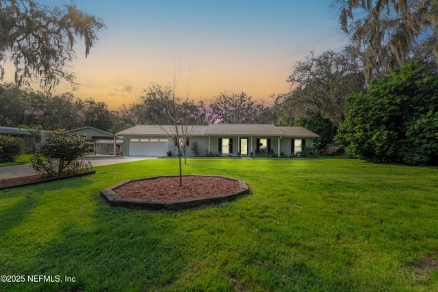 308 Se 2nd Avenue, Melrose