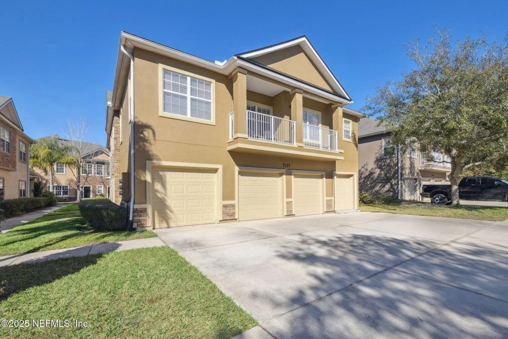 7157 Deerfoot Point Circle 10-2, Jacksonville