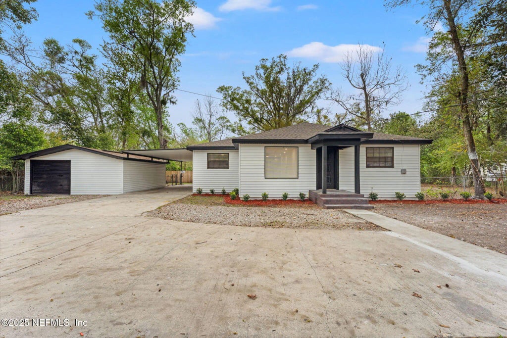 6211 Firestone Road, Jacksonville