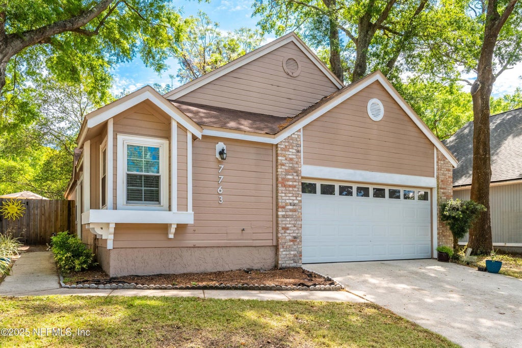 7763 Mystic Point Court E, Jacksonville