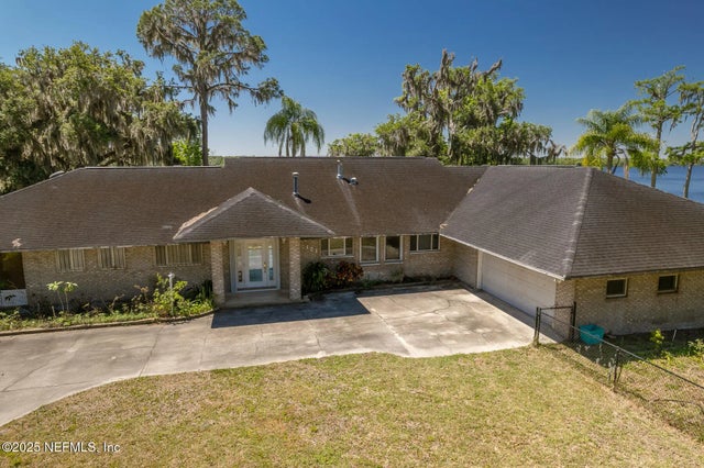 121 Walton Road, East Palatka