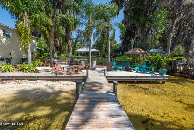 2444 Se Cr 21b, Melrose