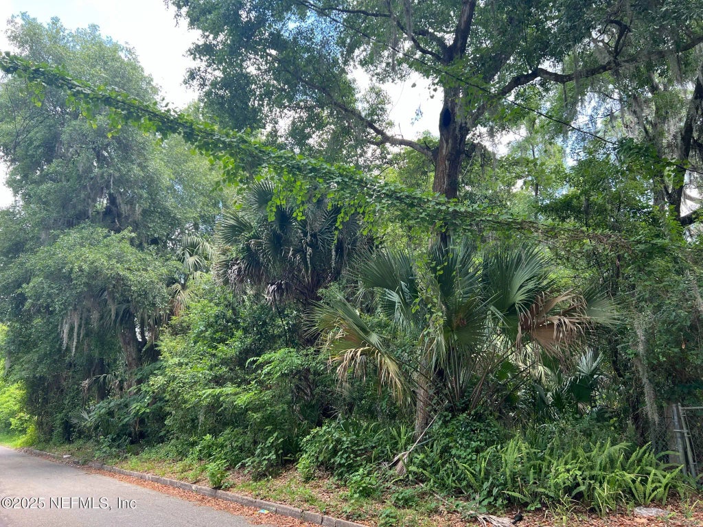 823 S 13th Street, Palatka