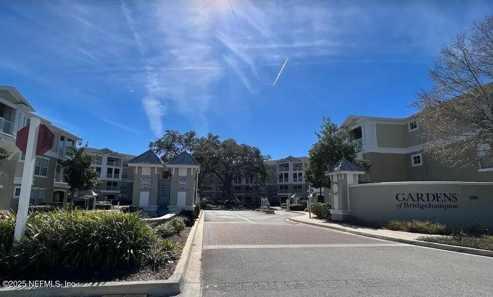 8290 Gate Parkway W 1318 Jacksonville - 1 504d99ba5ec64ead5edb2f5dedec2a0e L