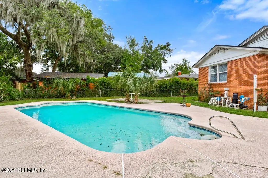 433 W 70th Street, Jacksonville