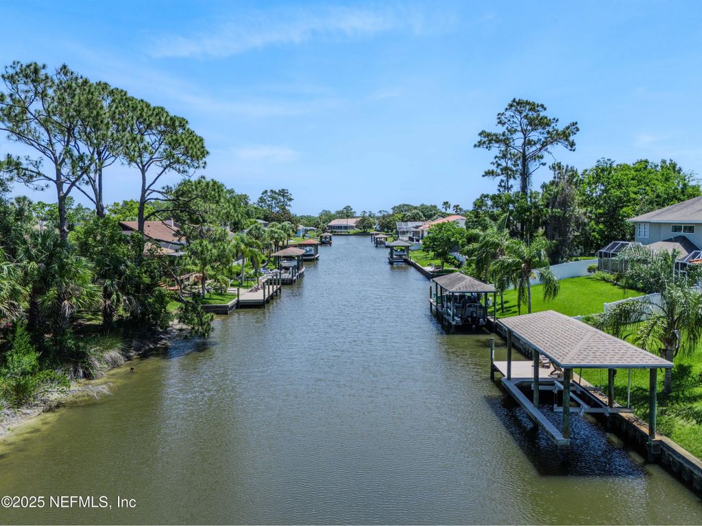 4 Contee Court, Palm Coast