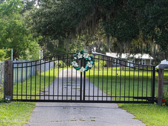 1900 State Road 21, Melrose