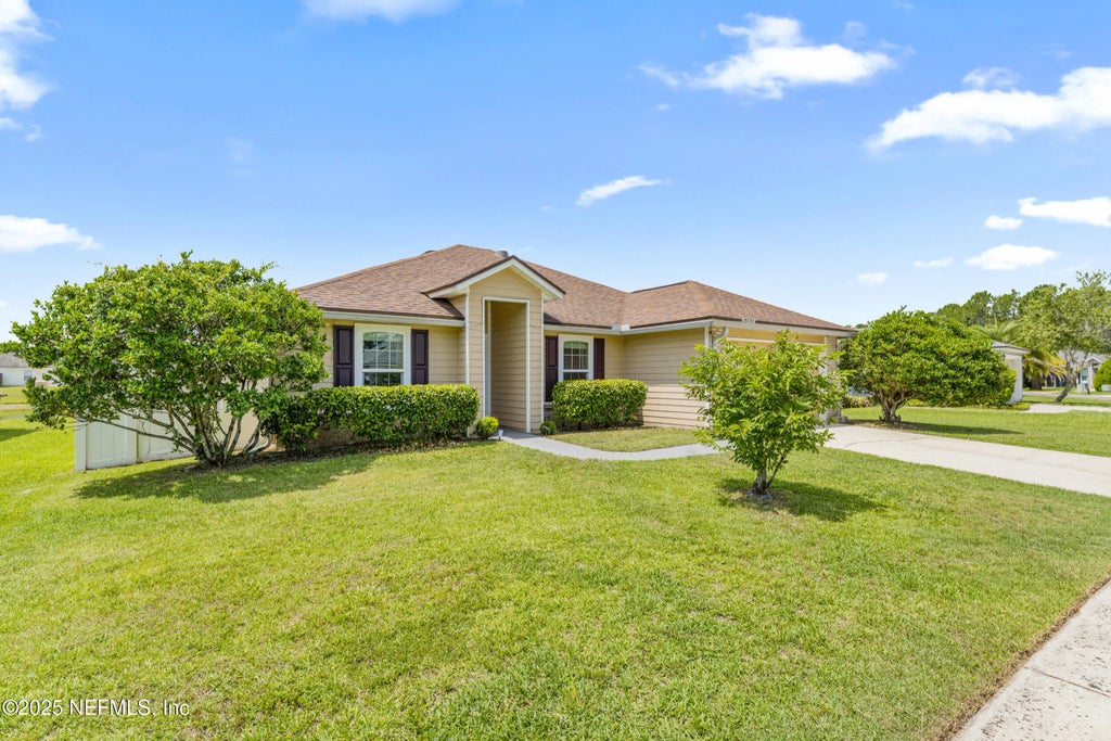 8730 Star Leaf Road N, Jacksonville