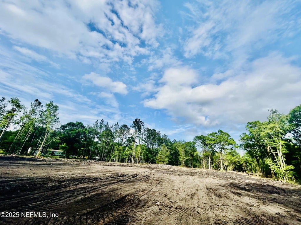 Wilbur Jones Road, Callahan