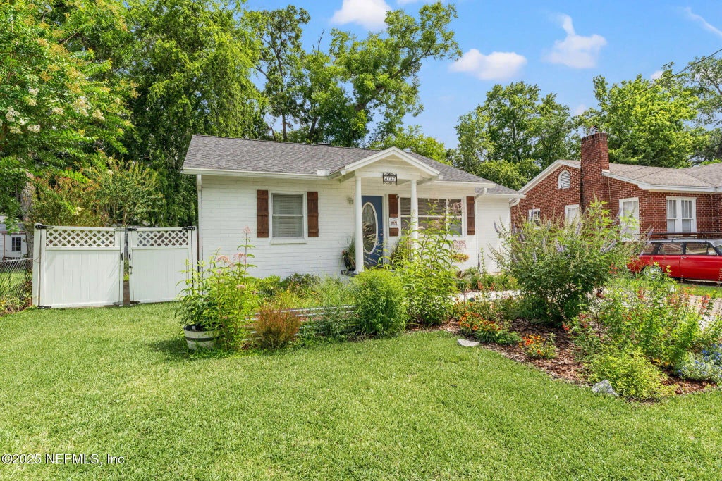 4737 College Street, Jacksonville