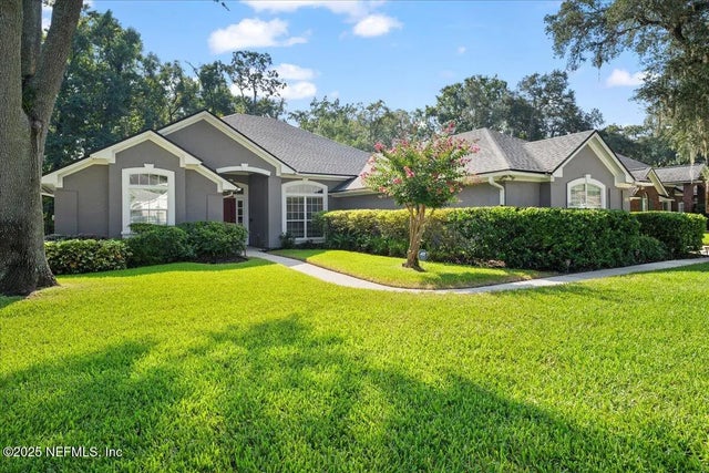 4335 Richmond Park Drive E, Jacksonville