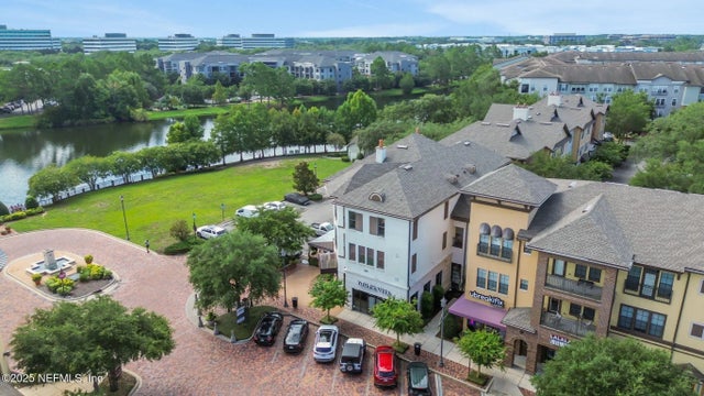 9823 Tapestry Park Circle 102, Jacksonville