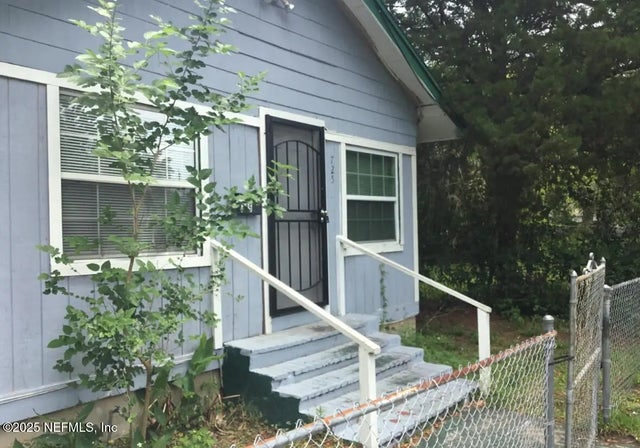725 W 16th Street, Jacksonville
