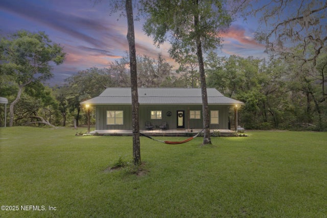 1540 Baden Powell Road, Hawthorne