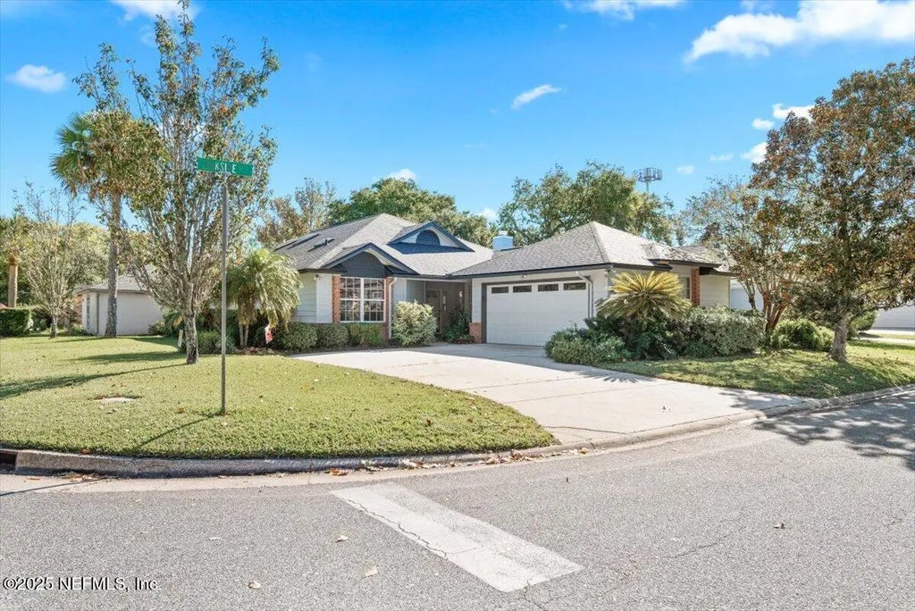 1193 Linkside Court E, Atlantic Beach