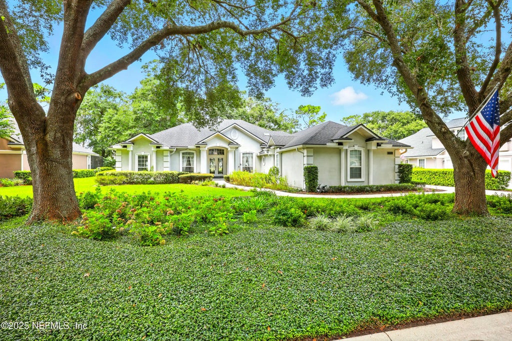 3708 Wexford Hollow Road E, Jacksonville