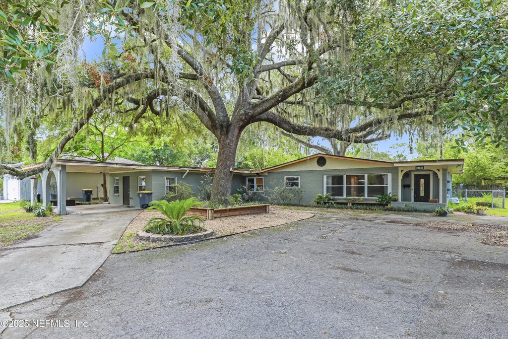 5633 Patsy Anne Drive, Jacksonville