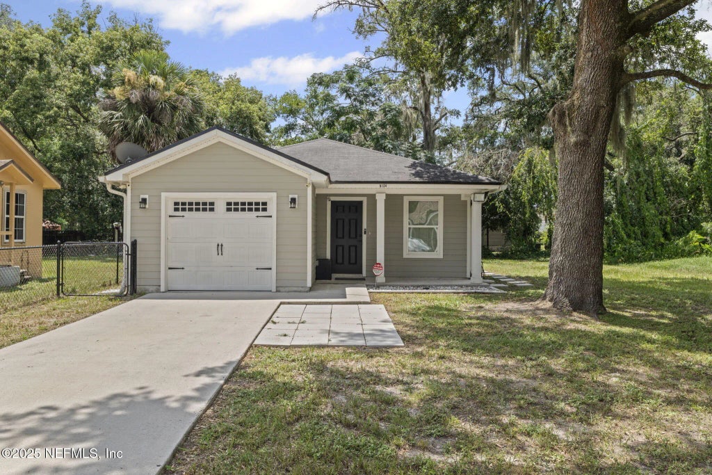 9124 Adams Avenue, Jacksonville