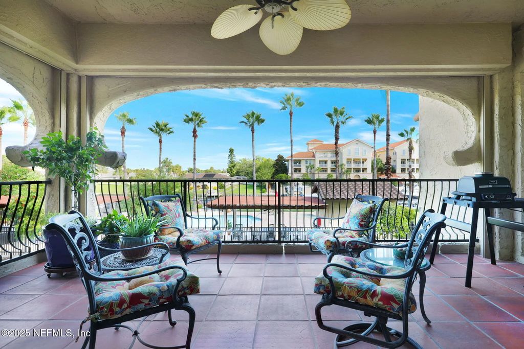 106 Club House Drive 211, Palm Coast